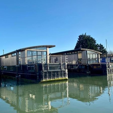 Houseboat Eleuthera Бембридж Экстерьер фото
